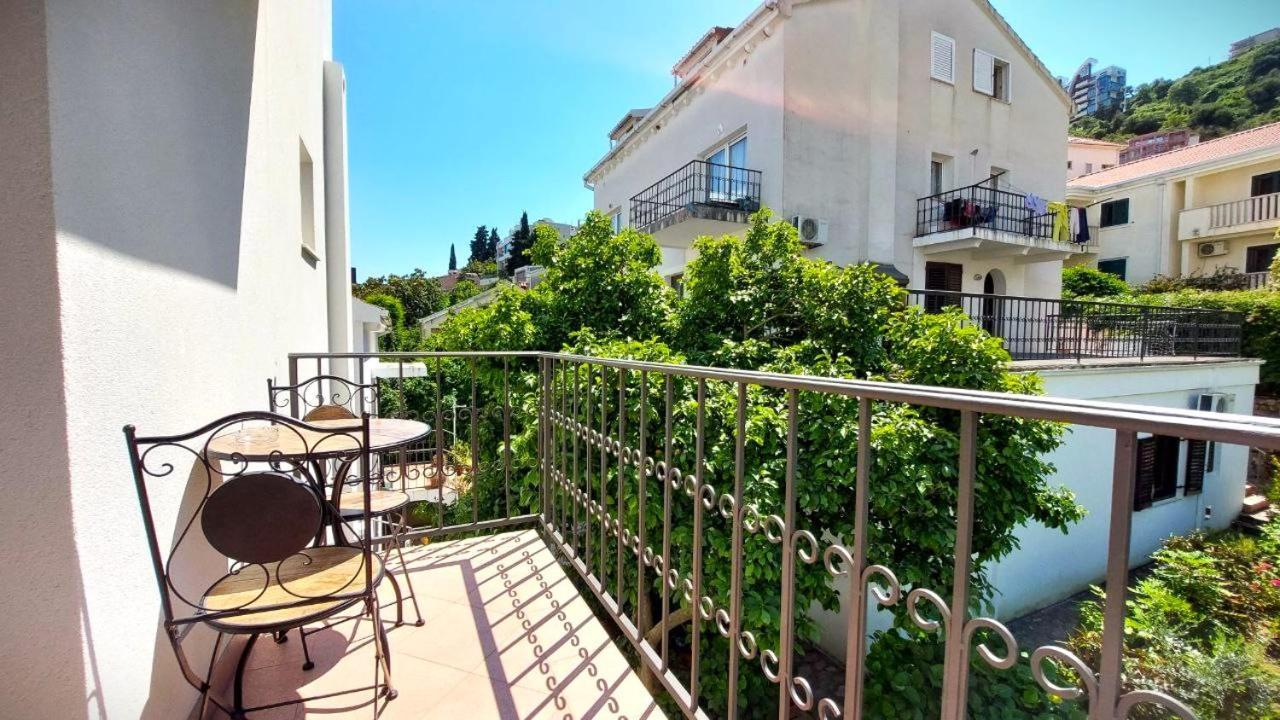 בודווה Apartments Mara Lux מראה חיצוני תמונה